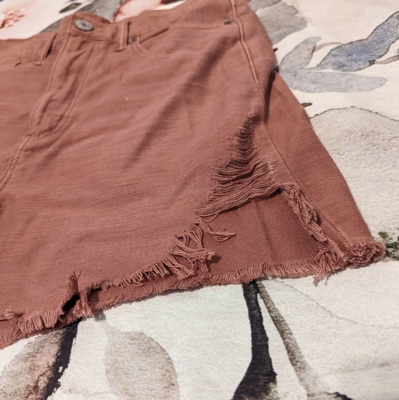 Size 6 NWT American Eagle Highest Rise Mom Shorts Pink - Picture 9 of 9